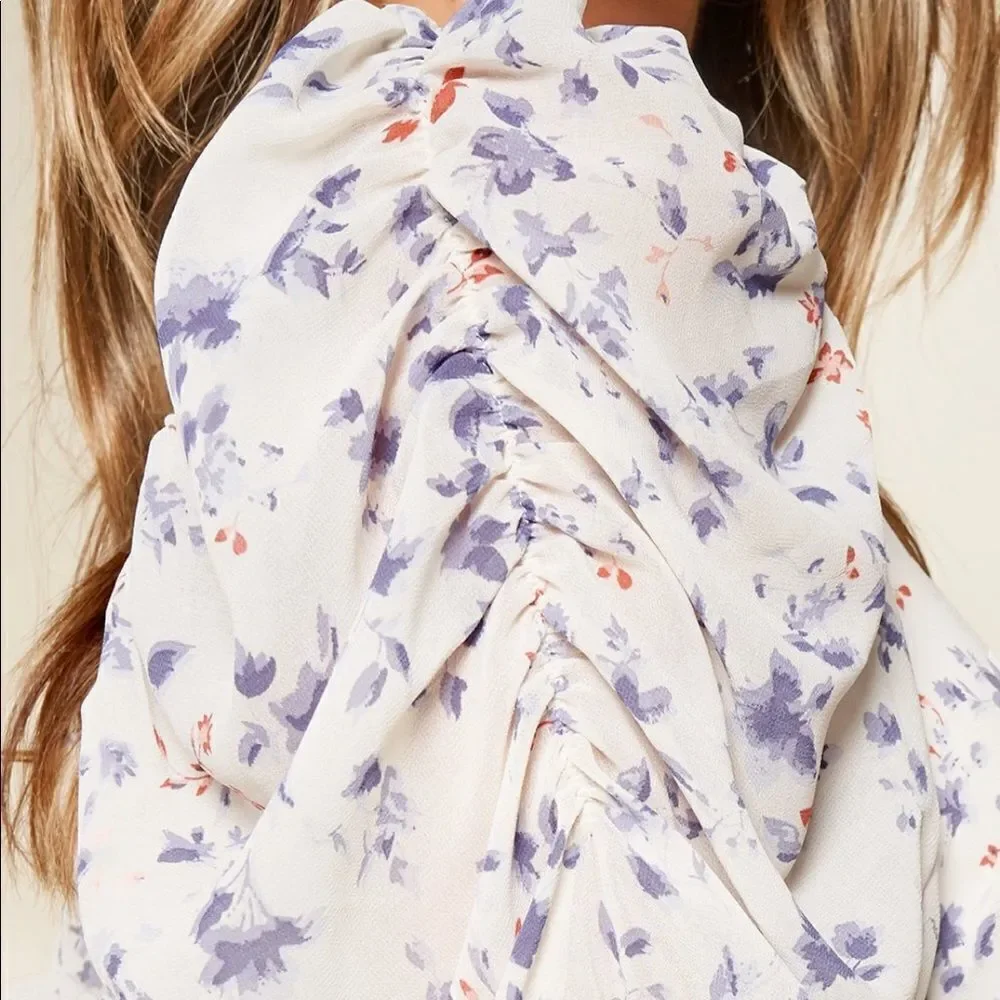✨ Elsie Floral Print Ruched Dress✨